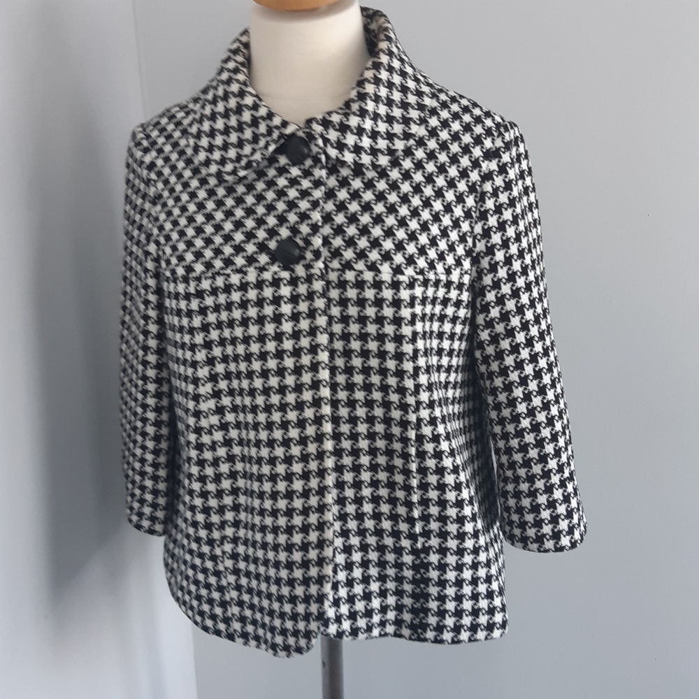Sport Collection women's Vest Size 10